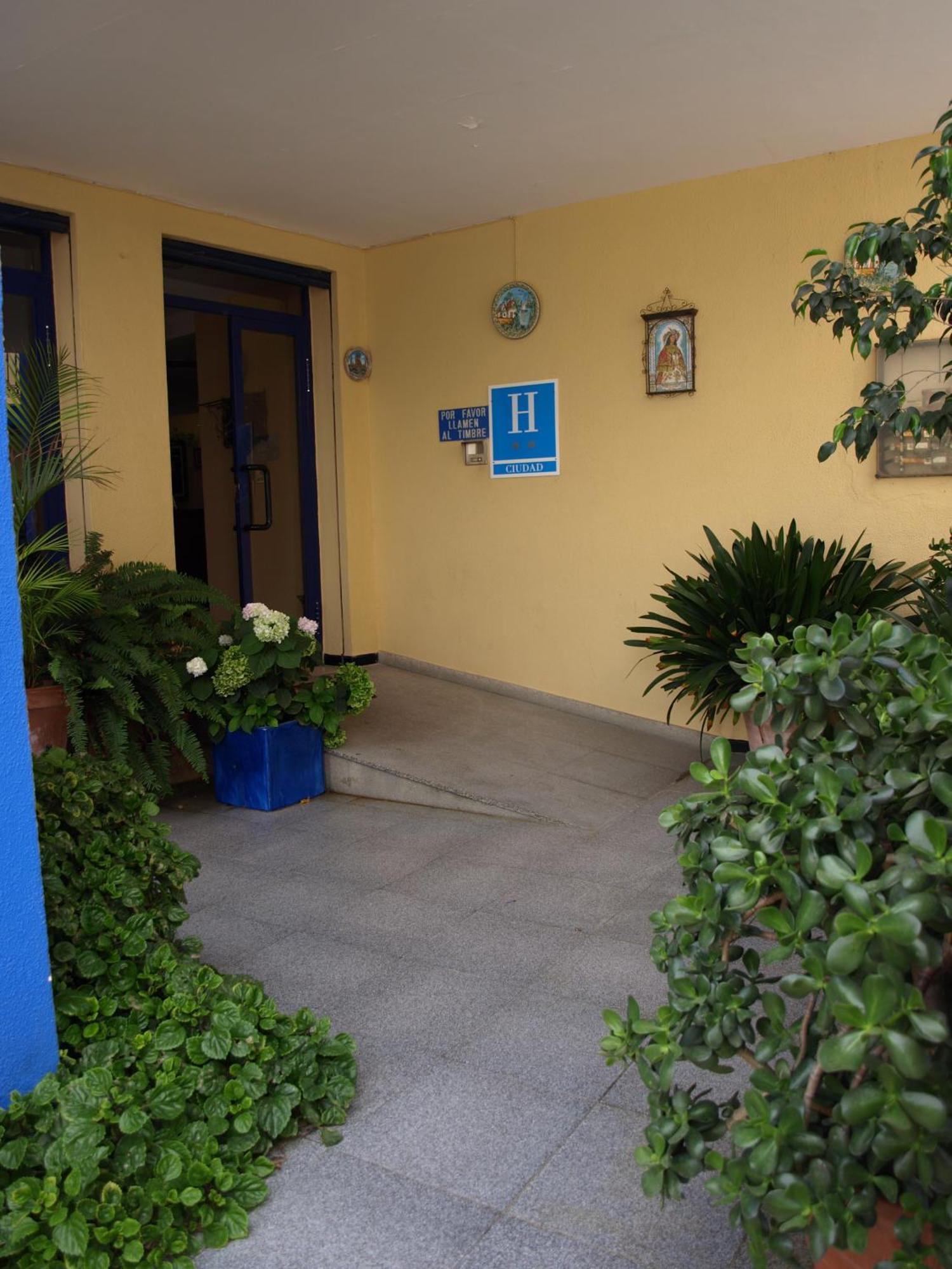 Hotel Caballo Negro ปูแอร์โต เรอาล ภายนอก รูปภาพ